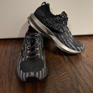 Brooks Running Shoes. Size 6.